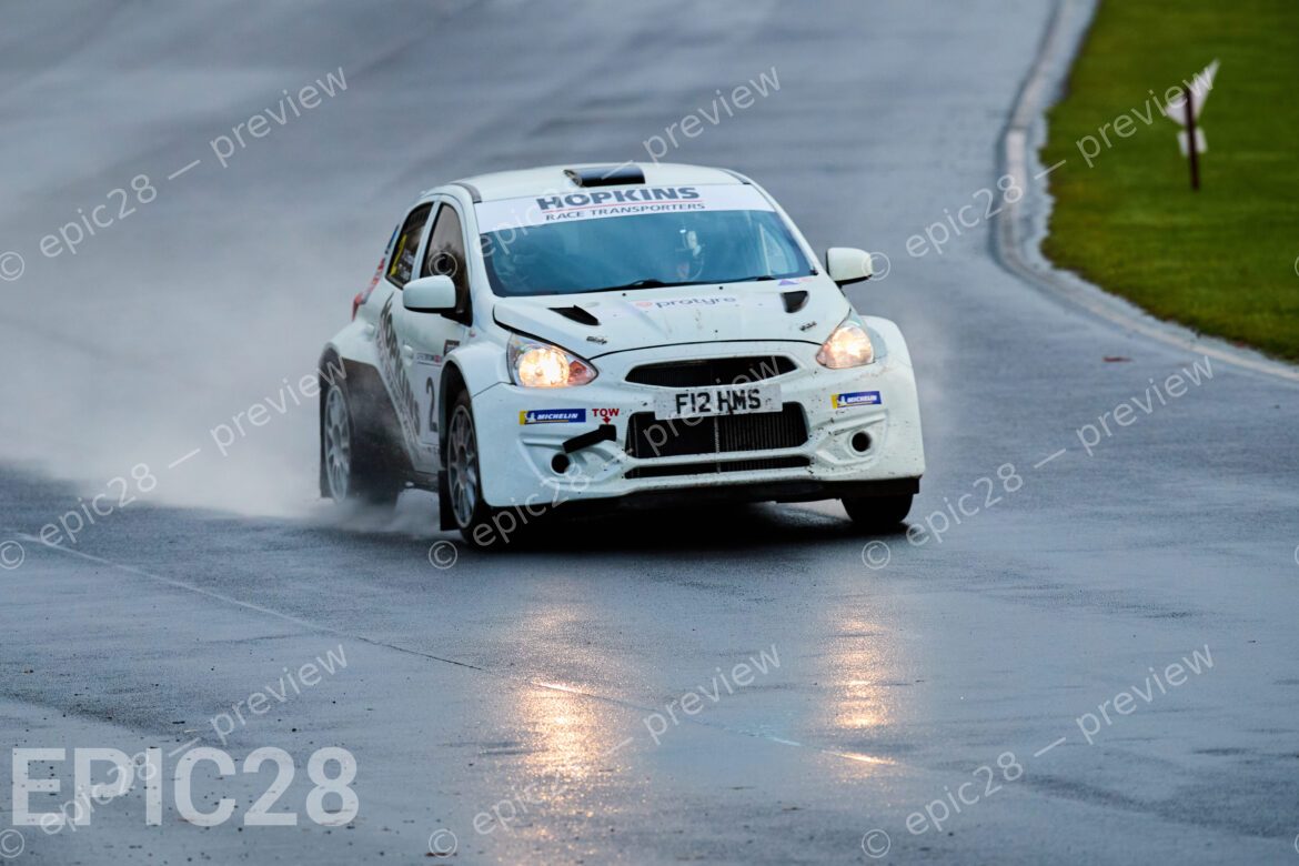 Castle Combe Race Circuit, England, 29th Nov 2025, Oliver Hopkins and Ian Taylor race for HOPKINS RACE TRANSPORTERS / ABX Roofing Supplies in a Mitsubishi Mirage at the DAE Castle Combe Stage Rally. Credit: Craig Allan-McWilliams/Alamy Live News