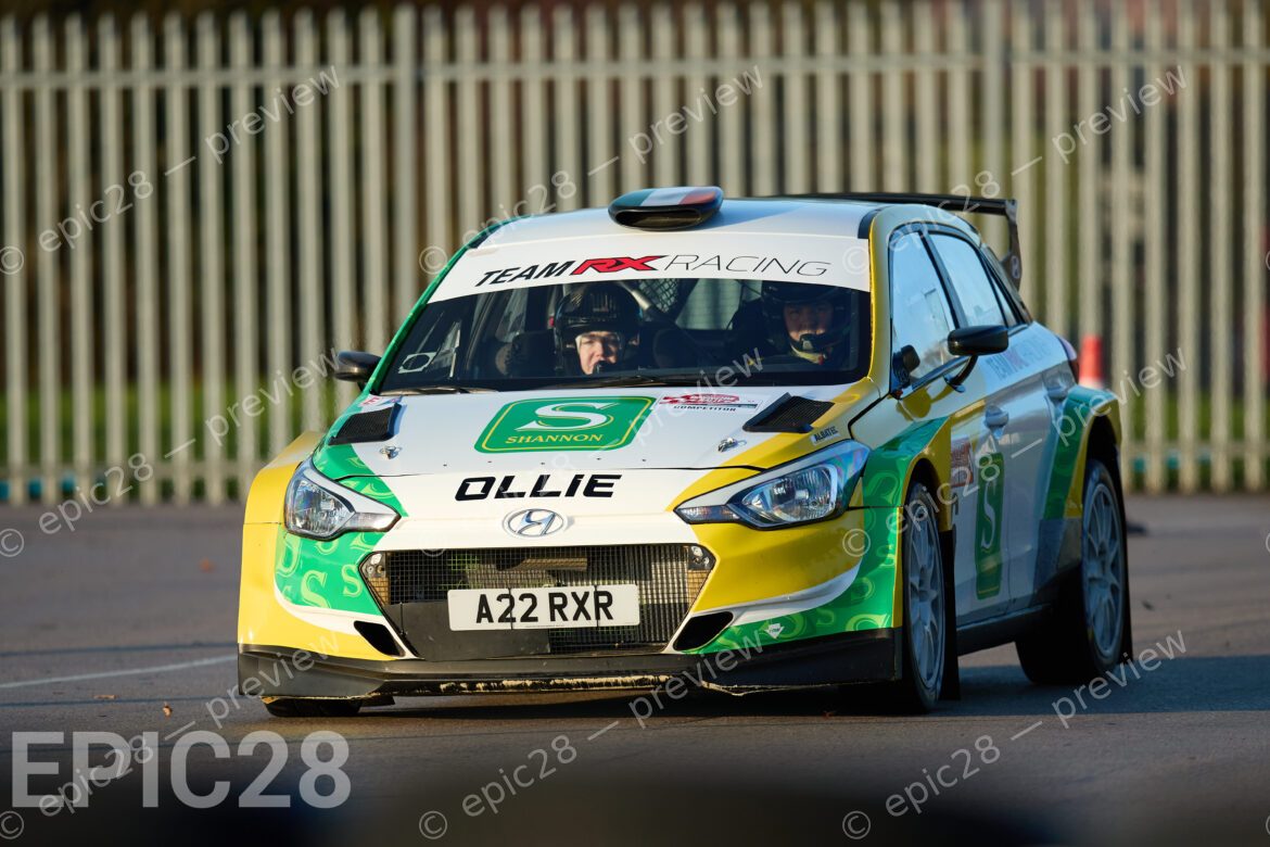 Donington Park, England, 30th Nov 2025, No6, Ollie O'Donovan of Stockport 061 and Ashleigh Morris of BWRDC / ANWCC race in a Hyundai R5 at the Tegiwa Donington Rally 2025 at Donington Park on 30th Nov 2025. Credit: Craig Allan-McWilliams/Alamy Live News
