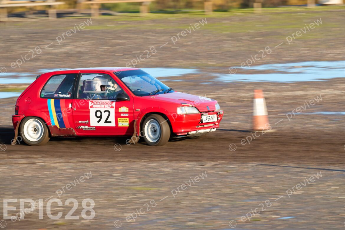 Donington Park, England, 30th Nov 2025, No92, Glyn Thomas of Owen Motoring Club and Owain Thomas of Owen Motoring Club race in a Peugeot 106 Rallye at the Tegiwa Donington Rally 2025 at Donington Park on 30th Nov 2025. Credit: Craig Allan-McWilliams/Alamy Live News