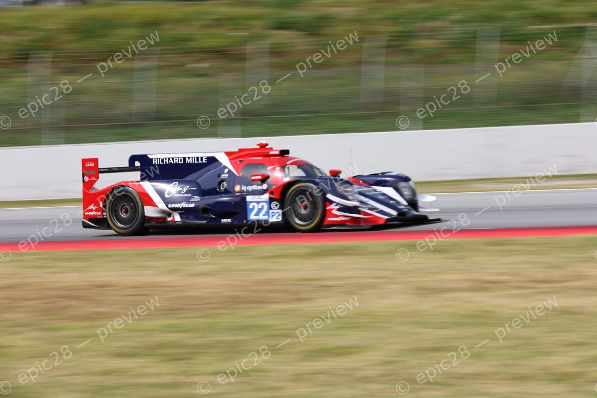 Barcelona, Spain. 11th Apr 2026. #22 Oreca 07 - Gibson of Griffin PEEBLES (AUS) and Grégoire SAUCY (SUI) and Benjamin HANLEY (GBR) (UNITED AUTOSPORTS) LMP2 prototype pushes through a high-speed section during Free Practice 2, maintaining a tight line as it charges across the circuit.. Credit: Craig Allan-McWilliams/Alamy Live News